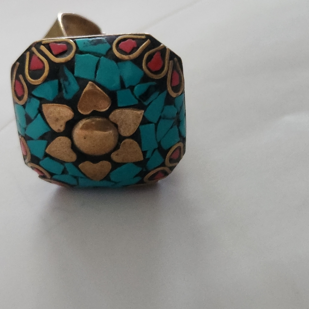 Ring - Picture 3 of 4